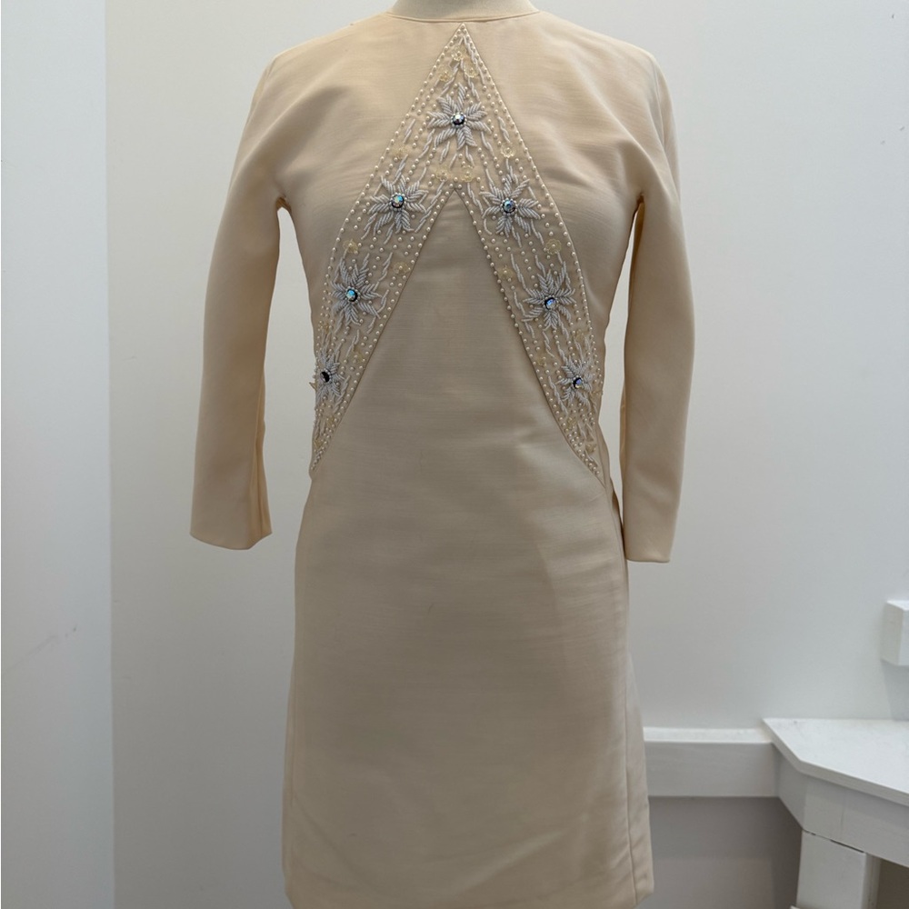 Vintage Cream Sheath Dress with Embellished 3/4 Sleeves